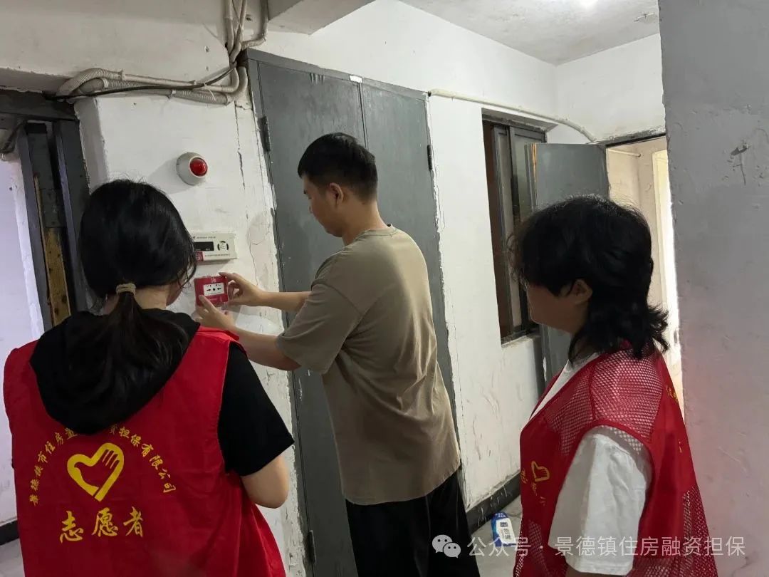 b140ec526c184ba7ecb30b831dad6798.jpg b140ec526c184ba7ecb30b831dad6798.jpg